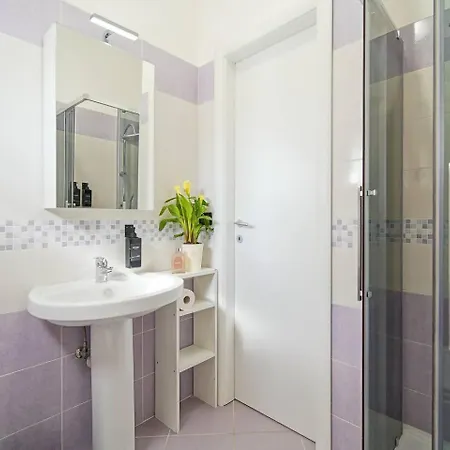 Apartment Betty Peschiera Peschiera del Garda