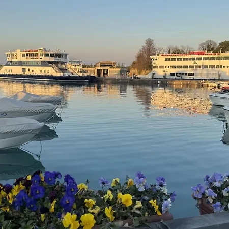Betty Peschiera * Peschiera del Garda
