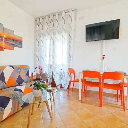 Betty Peschiera Apartment Peschiera del Garda