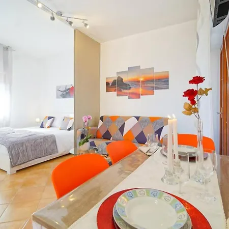 Apartment Betty Peschiera