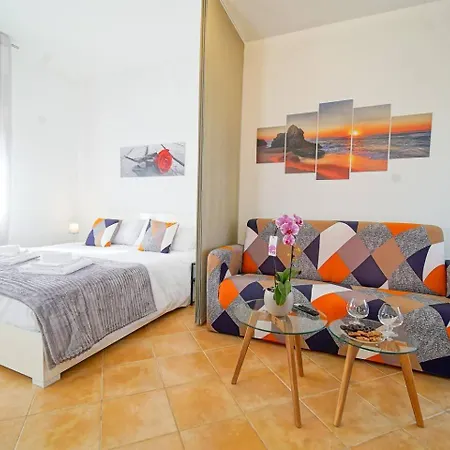 Apartment Betty Peschiera Peschiera del Garda